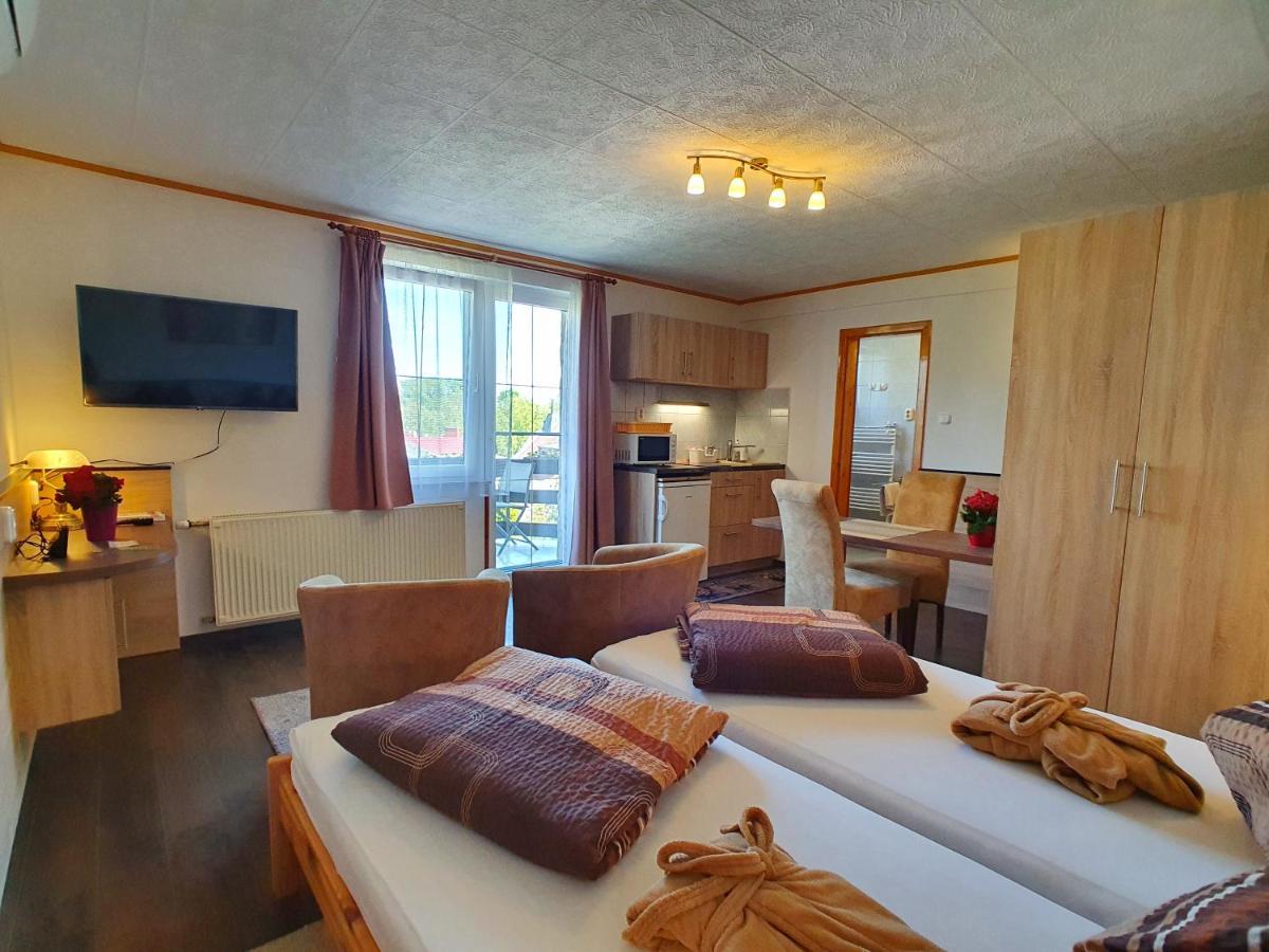 Heviz Villa Familia Экстерьер фото
