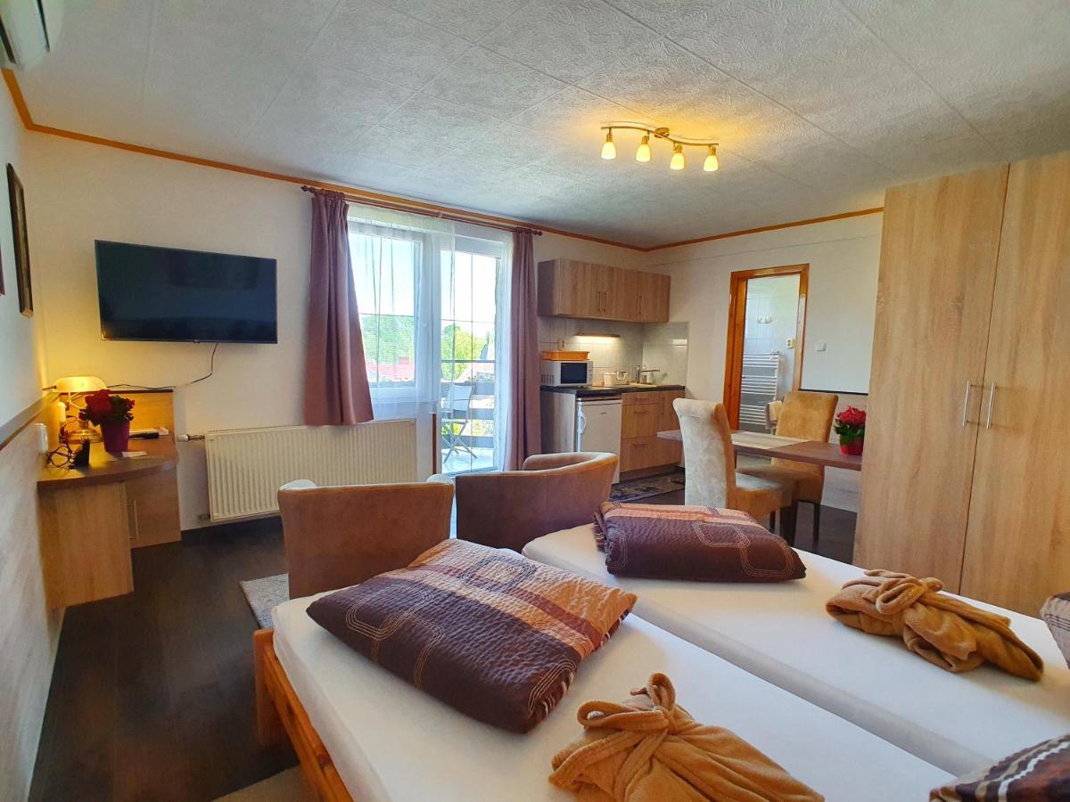 Heviz Villa Familia Экстерьер фото